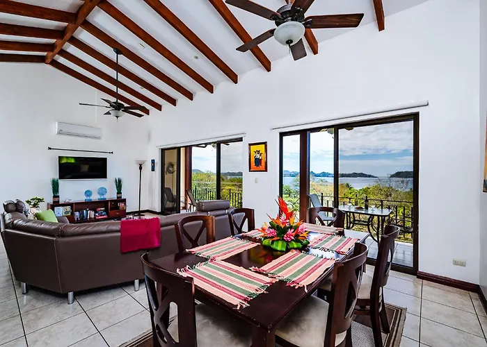 Сasa de vacaciones Catalina 15 - Ocean-view Townhouse, Pool, Walk To Playa Prieta *