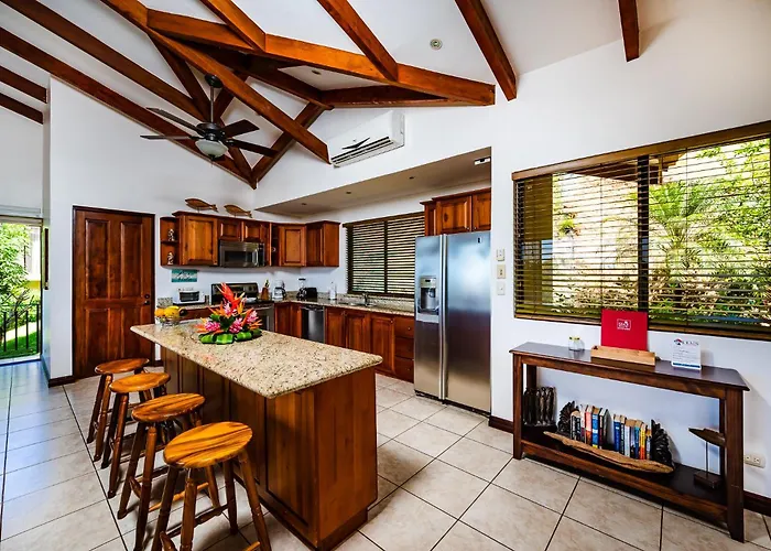 Catalina 15 - Ocean-view Townhouse, Pool, Walk To Playa Prieta Сasa de vacaciones *