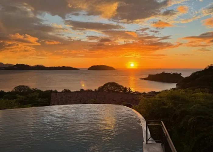 Catalina 15 - Ocean-view Townhouse, Pool, Walk To Playa Prieta * Potrero (Guanacaste)